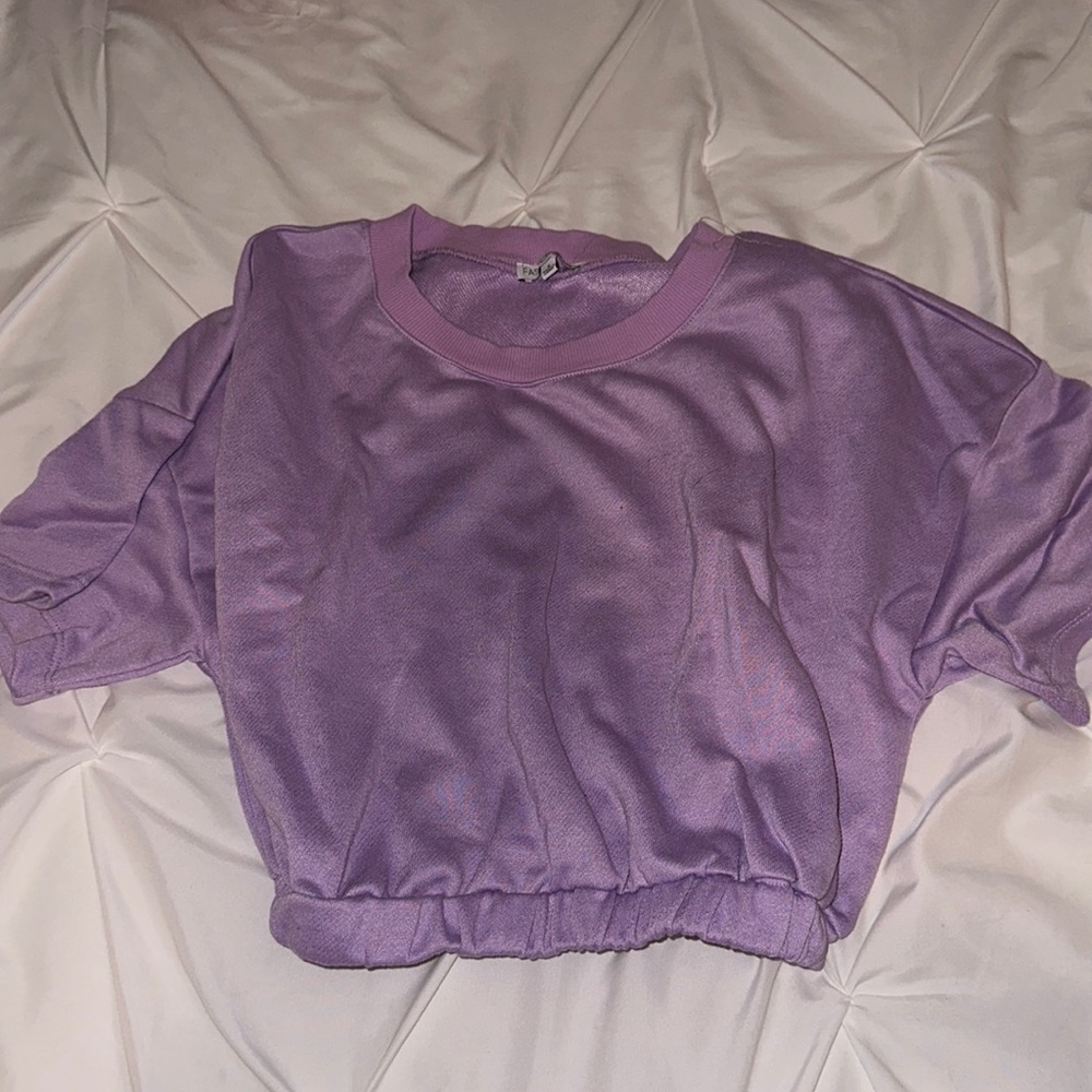 Elastic fashionnova lilac short sleeve top